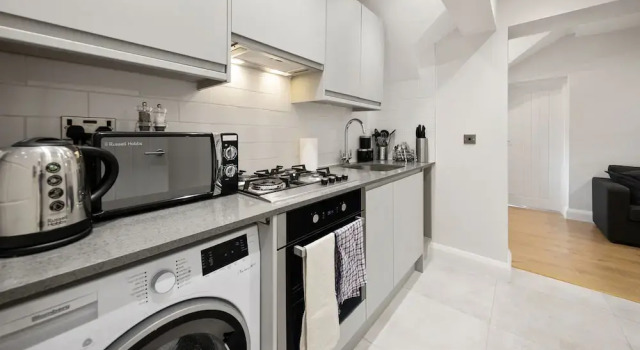 Апартаменты Stylish 2 Bedroom Apartment