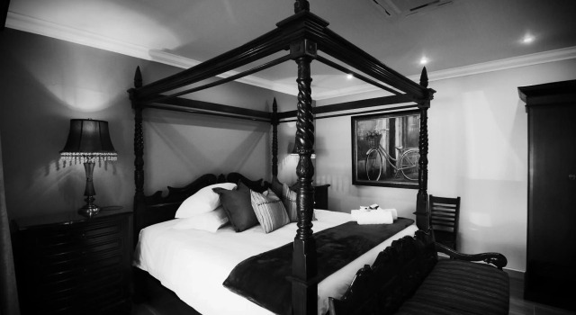 Abella Bed and Breakfast, Boek Hotel Vryburg North West