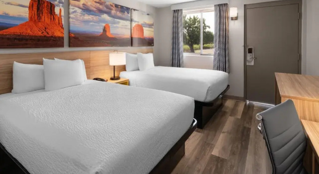 Четырёхместный номер Standard Отель Days Inn by Wyndham Farmington NM