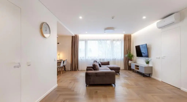 3 Bedroom Apart/24h self check in/free parking/up to 6 people/, Prenota Appartamento Zverynas Vilnius