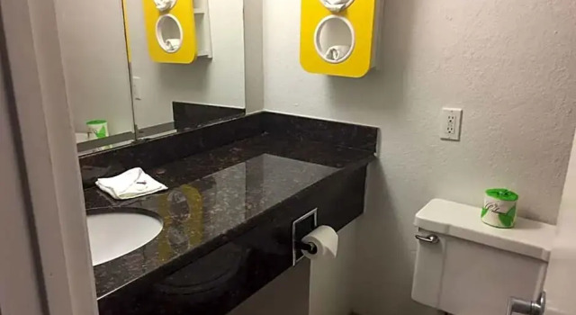 Четырёхместный номер Standard Motel 6 Waco, TX