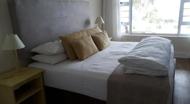 Апартаменты The Lookout Guest House