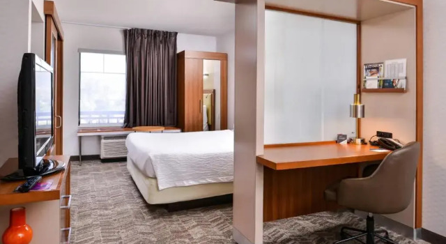 Номер Standard SpringHill Suites Temecula Valley Wine Country