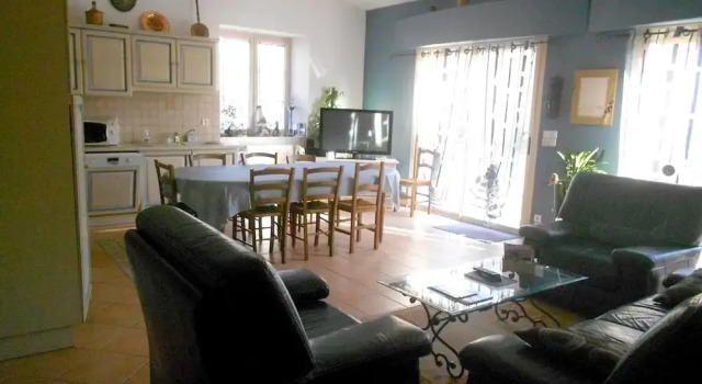 House With 4 Bedrooms in Taizé, With Enclosed Garden and Wifi - 80 km, Reservar Hotel Taizé 