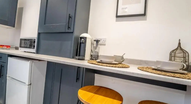 South View - 3 bed modern Chester house - Close to city centre, Забронировать Отель Отели Честера с парковкой, Парковка