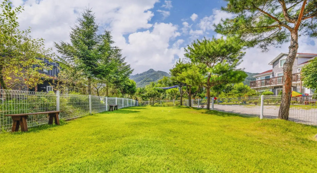 Gapyeong Mono438 Pension, Reserva ahora Hotel Hoteles en Gapyeong-eup con piscina, Piscina