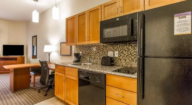 Люкс MainStay Suites Stanley