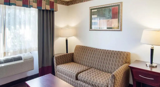Номер Standard Quality Inn Midland South