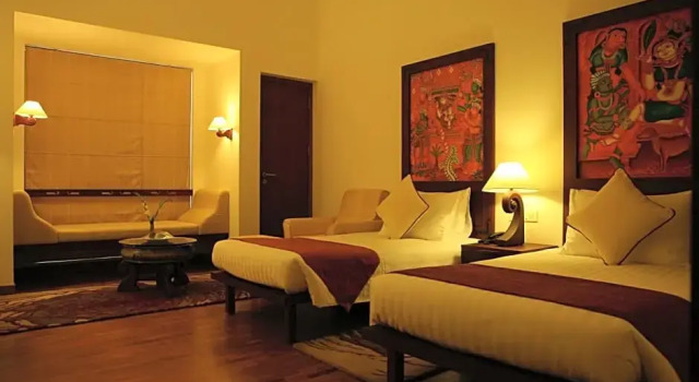 Номер Superior с видом на озеро The Leela Ashtamudi, A Raviz Hotel
