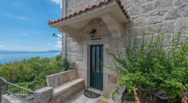 Vila Divna, Buchen Sie Hotel Hotels in Gespanschaft Split-Dalmatien mit Pool, Schwimmbad