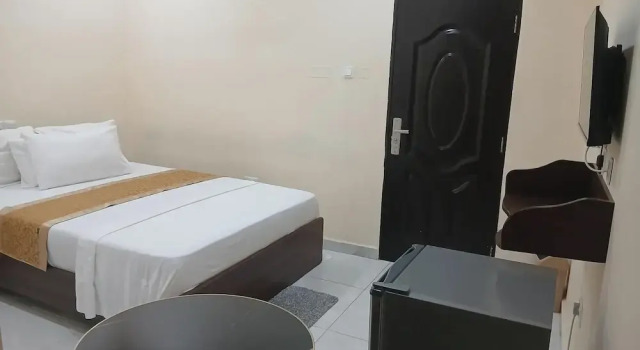 Bluefin Hotel, Rezerwuj Hotel Hotele 3-gwiazdkowe w Koforidua, 3*