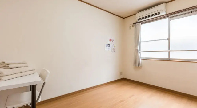 Awaza House 2, Забронировать Отель Сакаи Осака, рядом с Международный конференц-центр Осаки