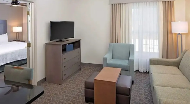 Номер Standard с красивым видом из окна Homewood Suites by Hilton Minneapolis-Mall Of America