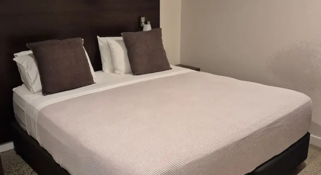 Апартаменты с 2 комнатами с балконом Sovereign Resort Hotel