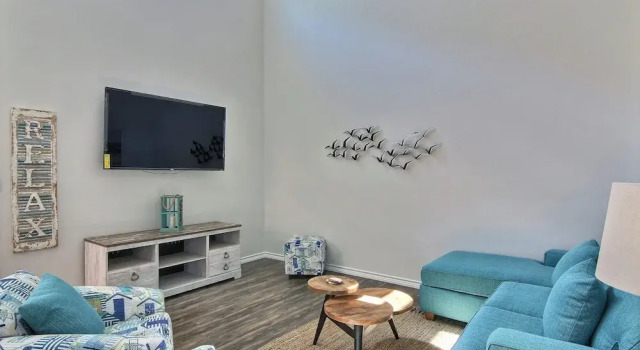 Full Sail 2 Bedrooms 2 Bathrooms Townhouse