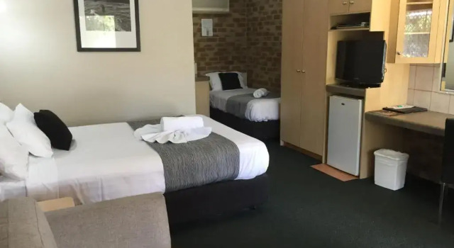 Двухместный номер Standard Country Gardens Motor Inn