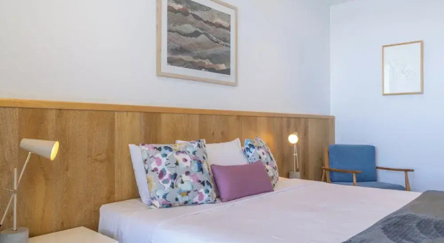 Номер Standard с балконом и с видом на озеро Nagambie Waterfront Motel