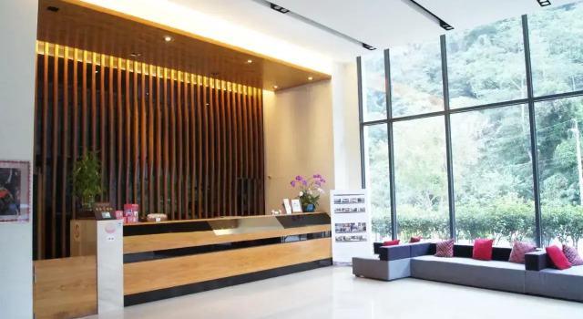 Go Ya Hot Spring, Buchen Sie Resort 3-Sterne-Hotels in Heping, 3*