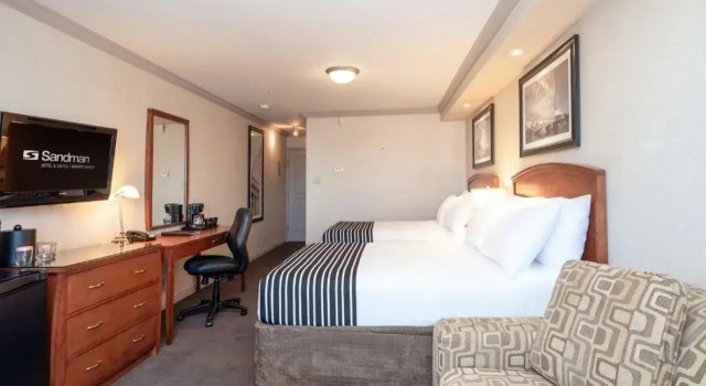 Sandman Signature Winnipeg Airport Hotel & Suites, Varaa Hotelli Winnipeg Manitoba