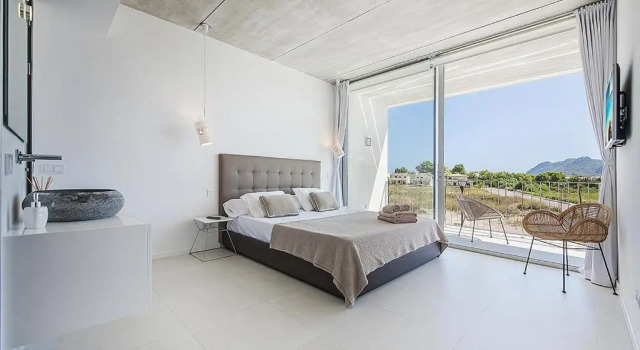 Villa barcares, Book Villa Cottages in Alcudia, Cottage