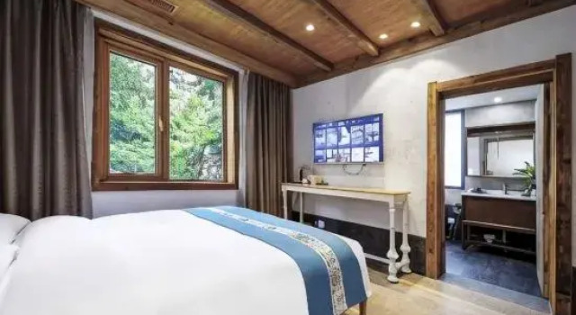Семейный люкс с 3 комнатами Anji Yunshang Wutong · Wenquan · Cloud Pool · Vacation Apartment (Yungu Xijing)