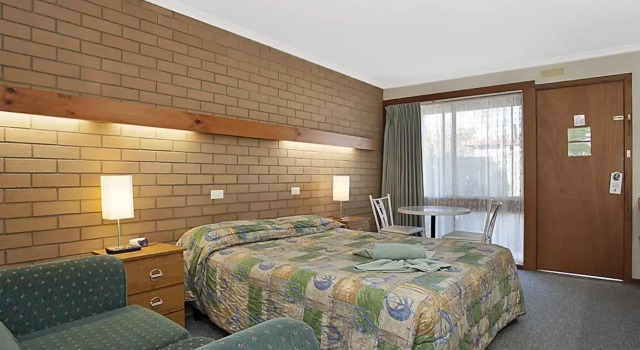 Motel Stawell, Book Motel Hotels in Grampians with Parking, Parking
