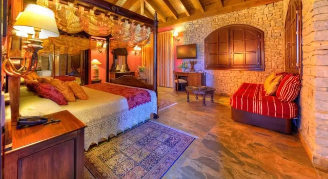 Полулюкс Deluxe с балконом Hotel Porfirio