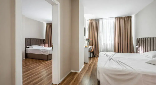Signature BM Hotel Durres & Beach, Rezerwuj Hotel Hotele w Durres County z parkingiem, Parking