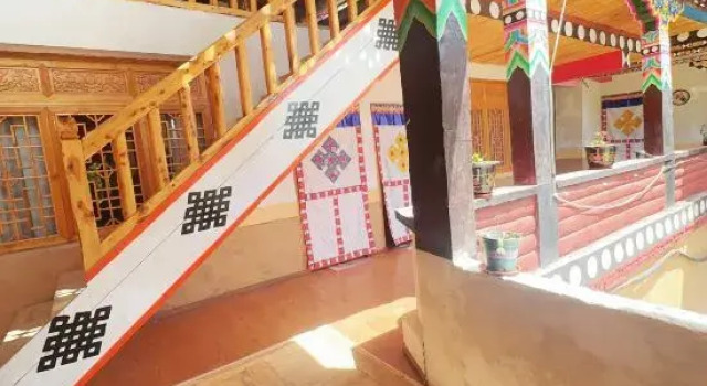 Liuxi Chinese Inn Homestay, Prenota Hotel Hotel a Danba con parcheggio, Parcheggio