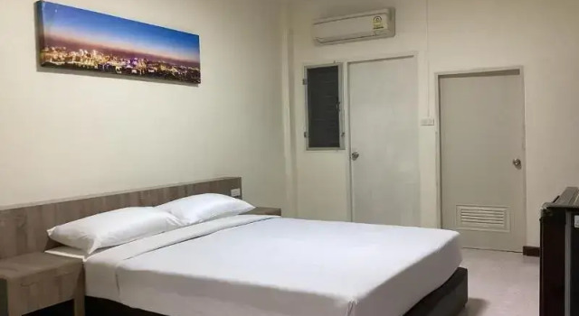 Двухместный номер Economy с балконом Choktawee Residence and Mansion