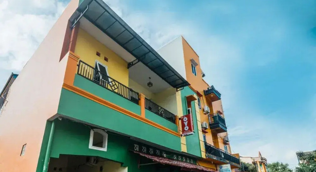 OYO 2165 Alyah Guest House Syariah, Rezervovat Penzión Hotely v Maluku s parkováním, Parkování