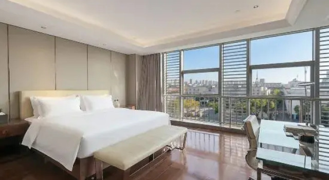 Люкс Deluxe Changshu Skyline Cloud Hotel