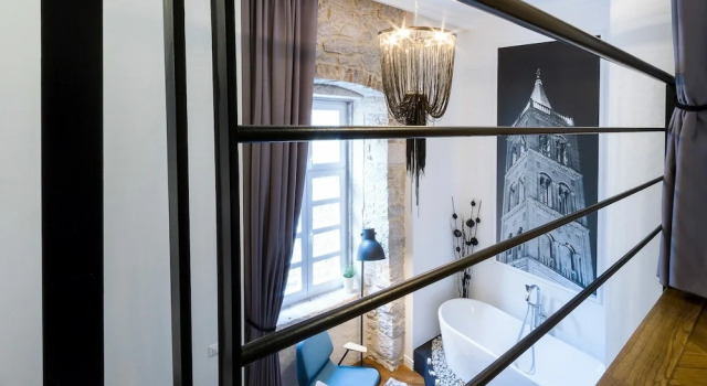 Апартаменты Deluxe DeZign Superior Apartments & Rooms