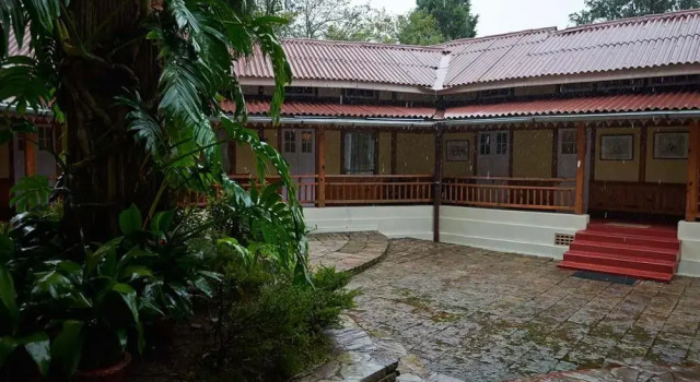 The Heritage Club - Tripura Castle, Rezervovat Hotel Dirang Arunachal Pradesh