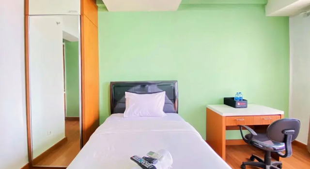 Classic Studio Room Apartment at Oxford Jatinangor, Book Apartment Jatinangor West Java