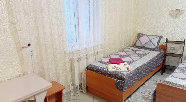 Guest House At Matushka's, Prenota Affittacamere  