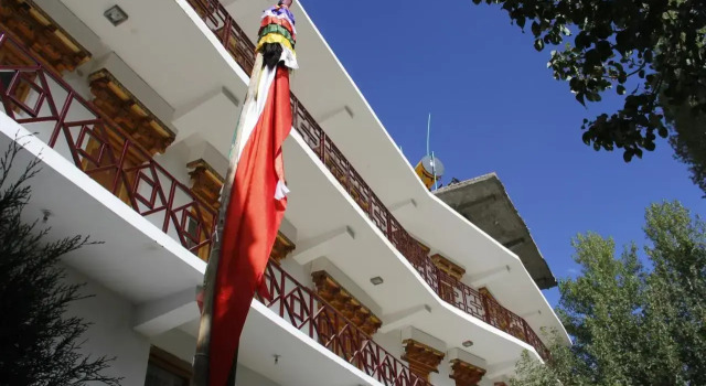Mentokling Guest House and Garden Restaurant, Забронировать Гостевой дом Гостевые дома Лех, рядом с Namgyal Tsemo Gompa, Гостевой дом