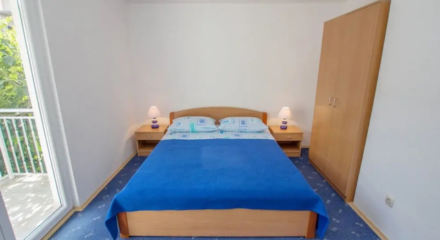 Apartments Vrlika, Забронировать Апартаменты/квартира Мастринка 
