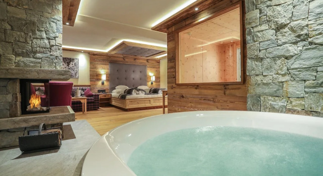 Люкс Luxury с балконом Verwöhnhotel Kristall
