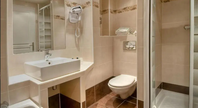Двухместный номер Standard LOuest Hotel