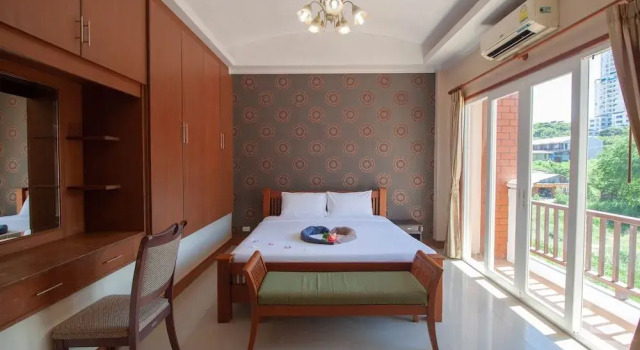 4BR Pool Villa | 700m to Beach 2 km walking street