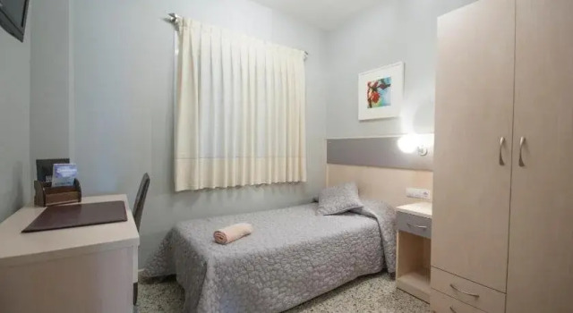 Hostal Badalona, Забронировать Отель Отели Бадалона с завтраком, рядом с Горг, Завтраки