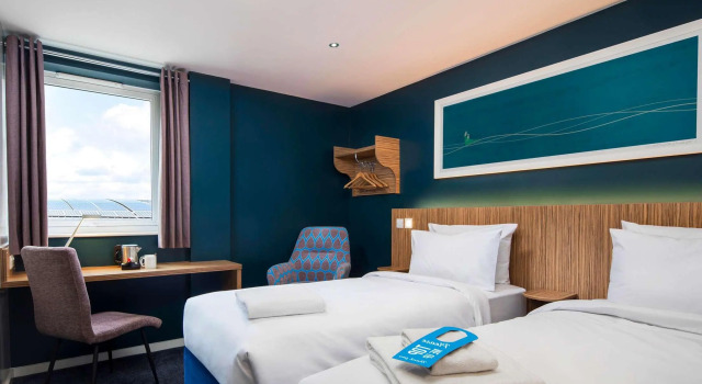 Travelodge Birmingham Central Bull Ring, Забронировать Отель Бирмингем Уэст-Мидлендс, рядом с Battle of the Gods and Giants