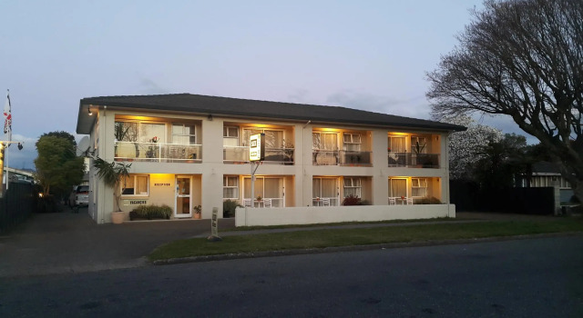 Six On Union Motel, Забронировать Мотель Отели Озера Роторуа с завтраком, Завтраки