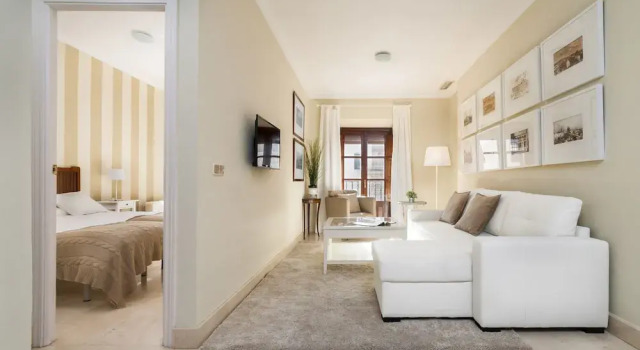 Apartment With a View of the Cathedral 2 Bedrooms. Catedral Terrace II
