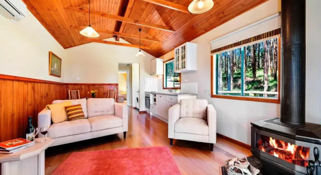 Johanna River Farm & Cottages, Book Farm Stay  