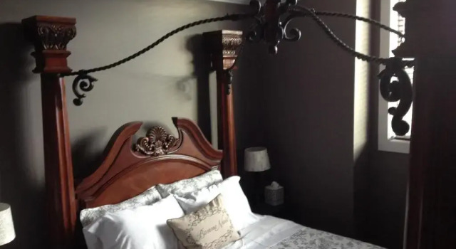 Люкс Deluxe Brookside Inn Boutique Hotel