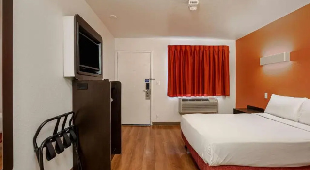 Номер Superior Motel 6-Temecula, CA - Historic Old Town