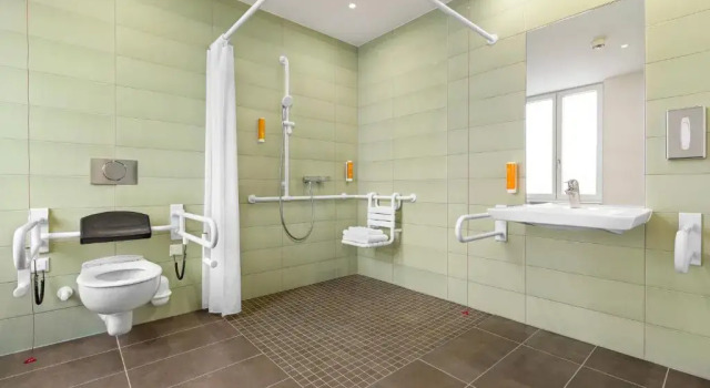 Номер Accessible Barrier-Free Standard Premier Inn Koblenz City