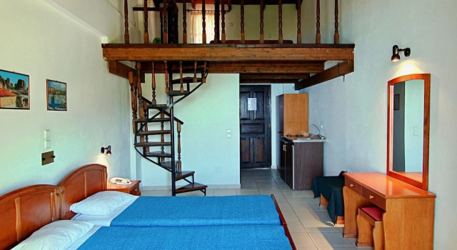 Номер Standard Дуплекс с балконом Celia Apartments